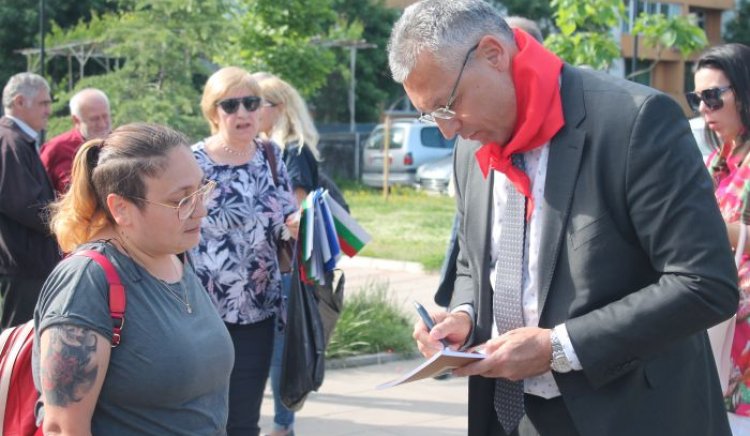 Валери Жаблянов: Хората се вълнуват от големите разлики в заплатите